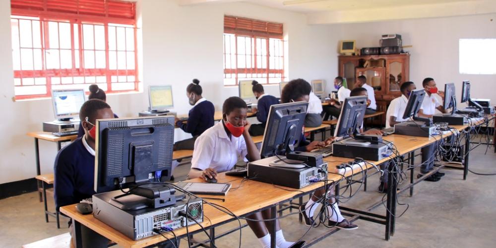 VotersWall for High Schools - Electronic voting system for school elections